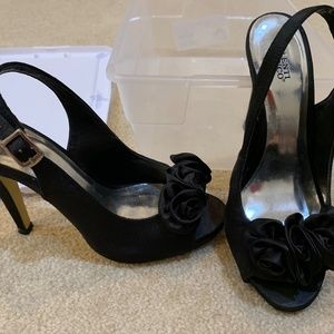Ladies shoes sizes 5.5
